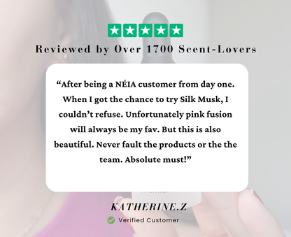 Product review with a star rating and customer feedback on a light gray background