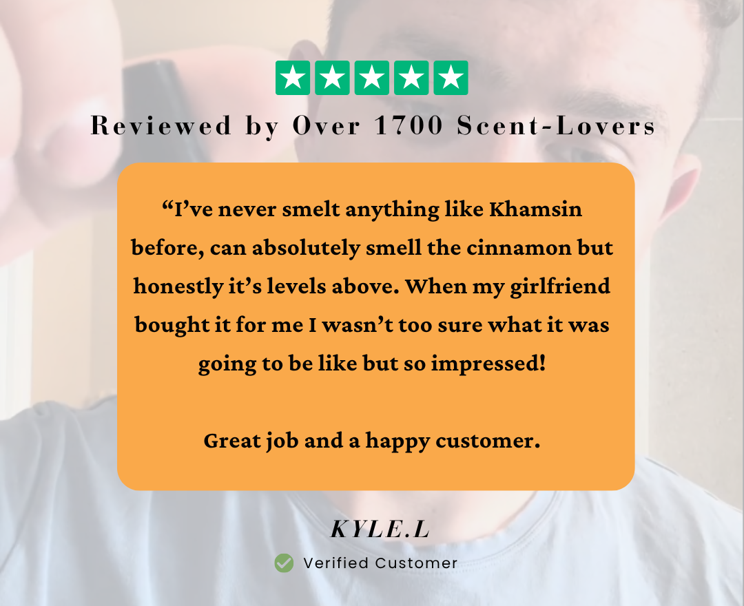 Positive customer review displayed beside NÉIA bottle, sharing real experience and product feedback

