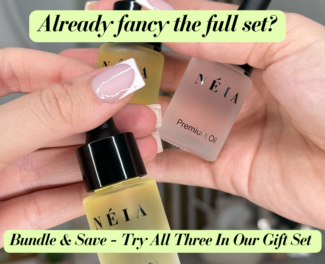 Three Néia perfume products held by a hand with text overlay.